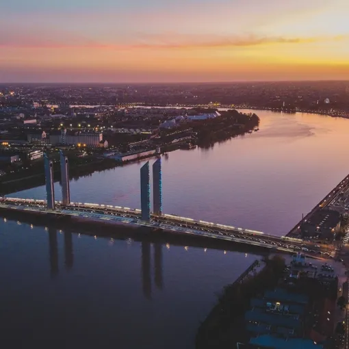 Pont_Chaban_Delmas_a_Bordeaux